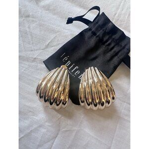 Epifene Hera Earrings Gold Sea Shell